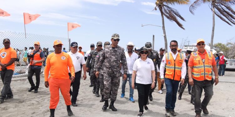 Director de la Defensa Civil realiza recorrido de supervisión por balnearios del sur