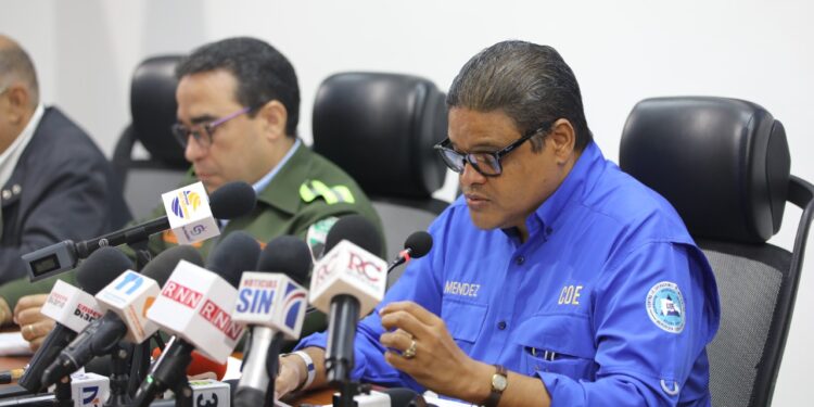COE mantiene bajo alerta unas 15 provincias ante incidencias de una vaguada