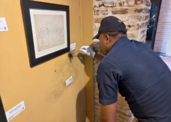 Policía asume investigación robo de boceto era exhibido en Museo Casas Reales
