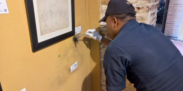 Policía asume investigación robo de boceto era exhibido en Museo Casas Reales