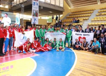 CESCAR en femenino y Liceo Calasanz en masculino, campeones Nacional Baloncesto Escolar