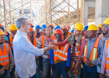 Presidente Abinader encabeza visita a construcción del proyecto extención del Metro Santo Domingo hacia Los Alcarrizos