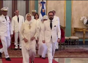 Presidente Abinader recibe credenciales de ocho nuevos embajadores