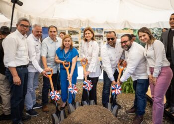 Vicepresidenta deja iniciado Proyecto de Espacio Público de Jarabacoa