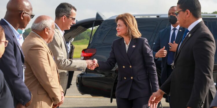 Vicepresidenta viaja a Puerto Rico participará en encuentro para reconstrucción de esa isla