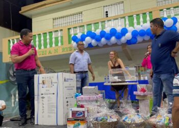 Diputado Elías Matos realiza tradicional celebración del Día de la Madres