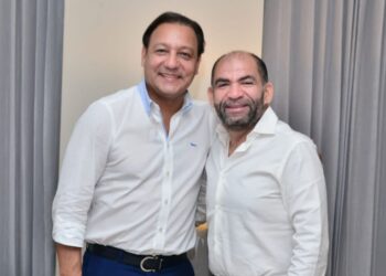 Empresario y dirigente PLD Jhovanny Leyba recibe en su residencia a Abel Martínez