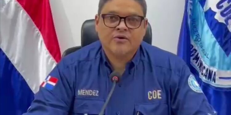 COE mantiene 6 provincias en alerta por incidencia de vaguada