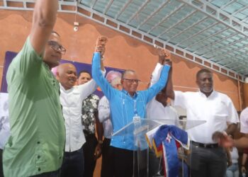 Presentan a Venancio Alcántara como candidato a presidir el PRM en el Distrito  Nacional
