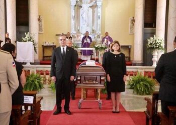Realizan misa de cuerpo presente en Capilla de Palacio Nacional por muerte Orlando Jorge Mera