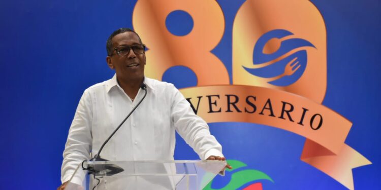Comedores Económicos destaca labor a favor de los sectores más desposeídos al celebrar 80 aniversario