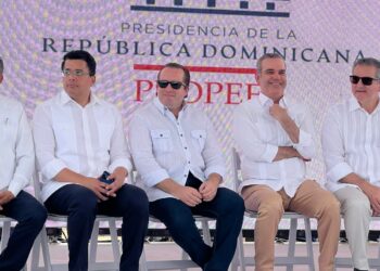 Abinader inaugura moderna estación de pesaje en el vertedero de Samaná