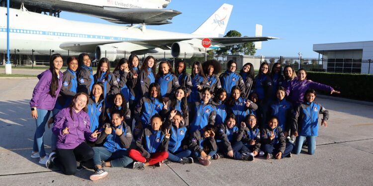 Llega a República Dominicana el programa para niñas ¡Ella es Astronauta!