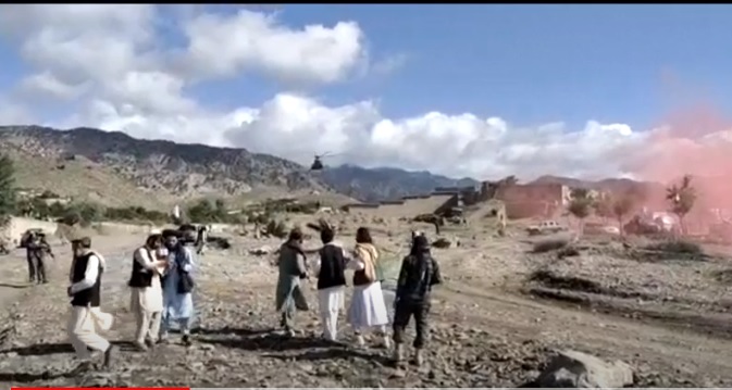 Cerca de un millar de muertos en potente terremoto en Afganistán