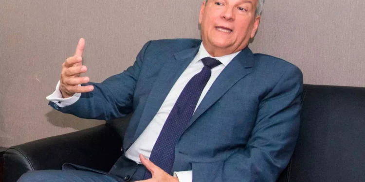 Ministro Macarrulla solicita licencia de su cargo por imputaciones de su hijo en caso Medusa