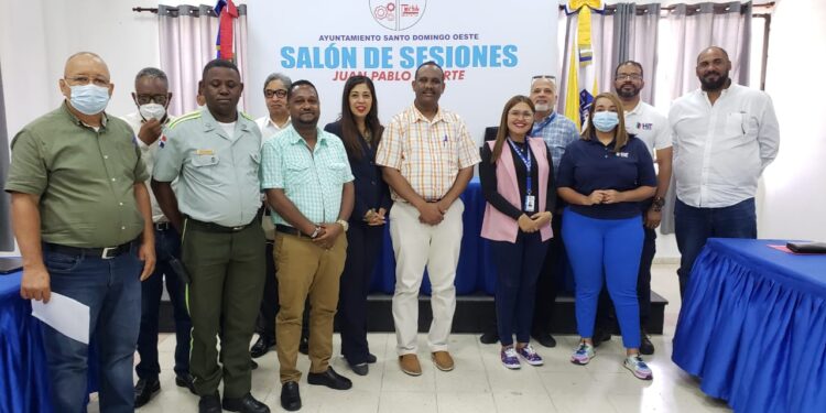 Alcaldía Santo Domingo Oeste socializa implementar corredor logístico para viabilidad entrada y salida Puerto de Haina