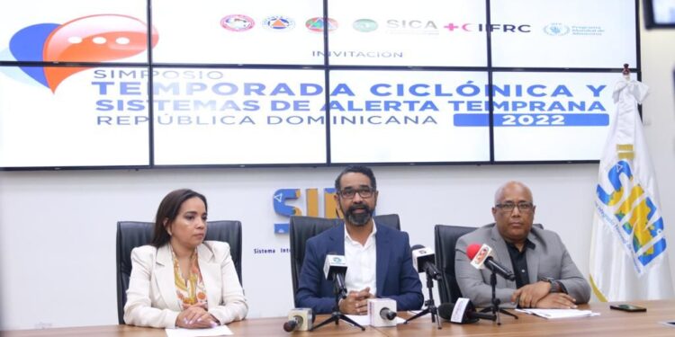 CNE y Defensa Civil realizarán simposio “Temporada Ciclónica y Sistemas de Alerta Temprana 2022”