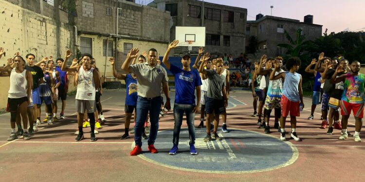 Juramentan en PRM decenas de jóvenes deportistas en SDO