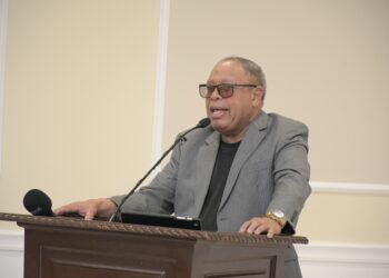 Senado de la República reconoce 50 años de trayectoria del periodista Joseph Cáceres
