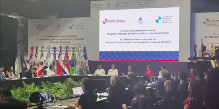 Nuevo ministro Medio Ambiente aborda efectos del Cambio Climático en Conferencia Iberoamericana