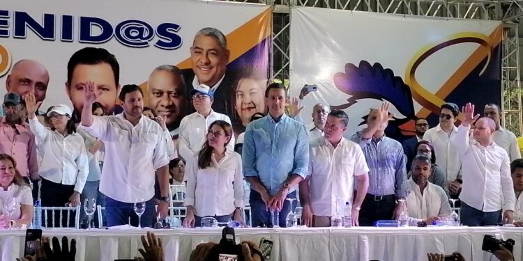 Alcalde San José de Ocoa y otros 50 dirigentes del PRD en la zona pasan al PRM