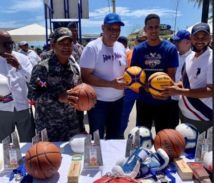 Programa de Proximidad Policial llega al Malecón de Nagua a través de “Un Día Deportivo con la PN”