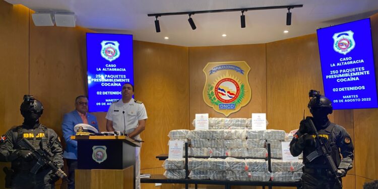 Incautan otros 250 paquetes presumiblemente cocaína en La Altagracia