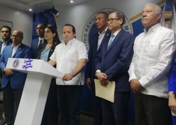 Ratifican como presidente del Senado a Eduardo Estrella y Alfredo Pacheco en la Cámara de Diputados