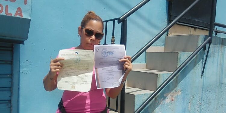 Propietaria de local comercial en Los Alcarrizos que es desalojada por construccion del Teleférico, llama autoridades intervenir ante atropellos