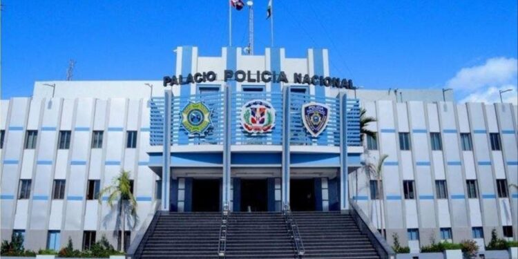 Policía Nacional captura hombre mantenía raptado a otro en Baní; víctima fue rescatada sana y salva
