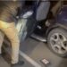 Arrestan a dos hombres con 19 paquetes presumiblemente cocaína en Azua
