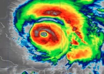 Fiona se convierte en huracán de categoría 4