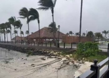 Huracán Ian pierde intensidad tras causar inundaciones “catastróficas” en Florida