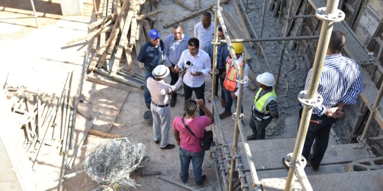 Wellington Arnaud supervisa trabajos Inapa en provincias Ocoa, Sánchez Ramírez y Duarte