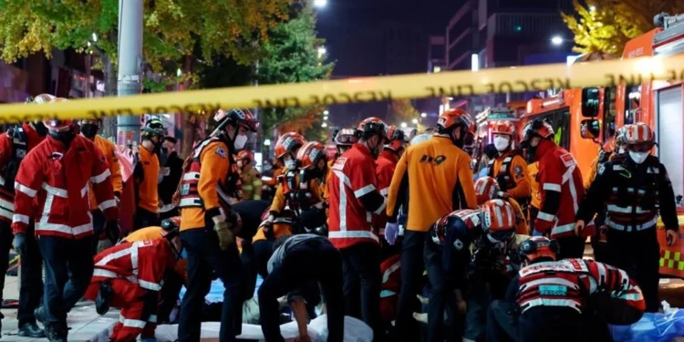 Corea del Sur: al menos 153 muertos y decenas de heridos tras una estampida en Seúl
