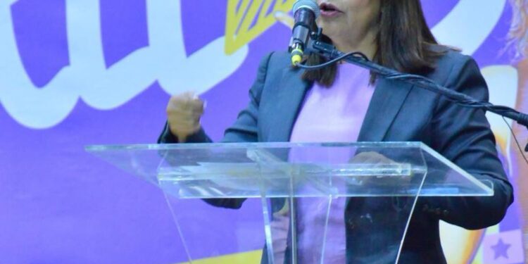 Maritza Hernández insta a su equipo a  trabajar sin descanso para ganar las elecciones del 2024