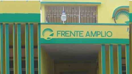 Frente Amplio plantea investigación a fondo en Ministerio de Educación