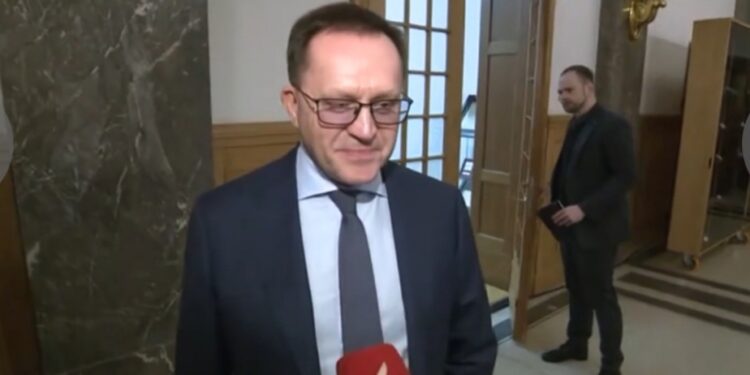 Los países bálticos rompen con Moscú: Estonia, Letonia y Lituania retiran a sus embajadores