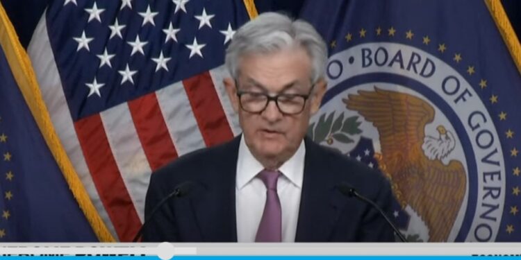 La Fed de EE. UU. sube los tipos de interés en 25 puntos básicos y promete nuevos aumentos