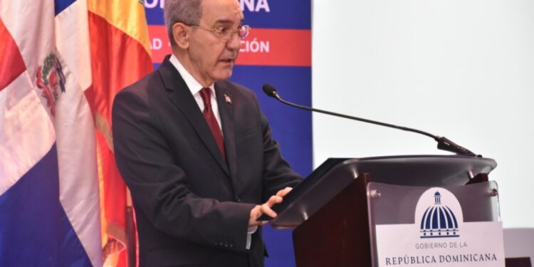 MESCyT, Ministerio de Trabajo y el sector productivo de RD trabajan para transformar la Educación Superior Dominicana en el país