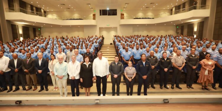 Unos 500 nuevos Policías Auxiliares pasan a formar parte de la Policía Escolar