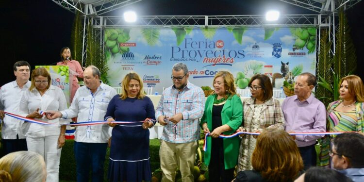 FEDA inaugura primera feria Expo Mujer Consume lo Nuestro