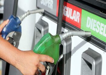 Algunos derivados del pretoleo  bajan y otros suben. Los demás  mantienen sus precios