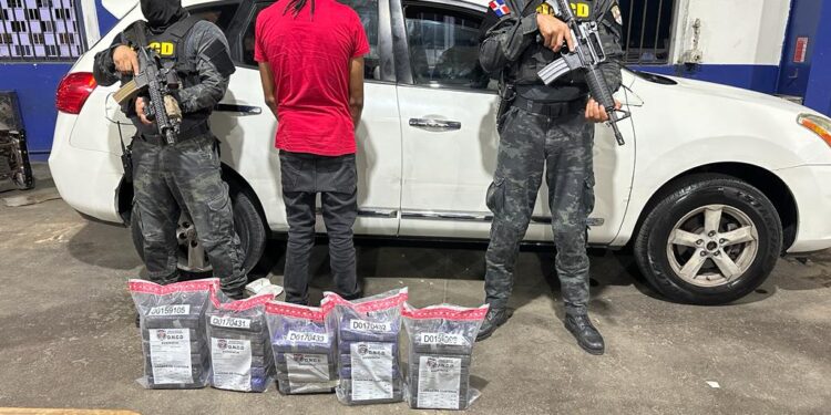 Ocupan en Puerto Don Diego 30 paquetes presumiblemente Cocaina