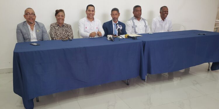 Bloque regidores PRM, en Los Alcarrizos opuesto a reservas de candidaturas a de esa organización para otro partido
