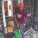 Joven estaba compartiendo en un liquor store cuando fue acribillado