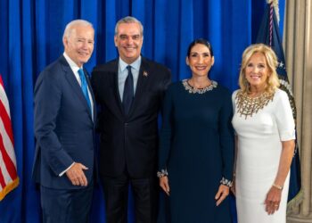 Presidente Abinader y Primera Dama Raquel Arbaje sostienen cens-encuentro con pareja presidencial Estados Unidos