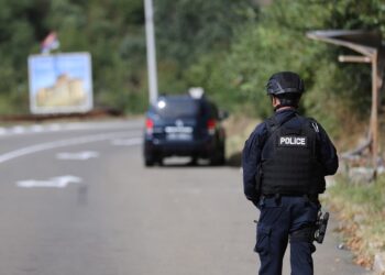 Kosovo confirma un combate con muertos en un monasterio serbio en el norte