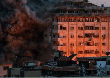 Situación fuera de control en una dura guerra entre Israel y Gaza con más de 430 muertos