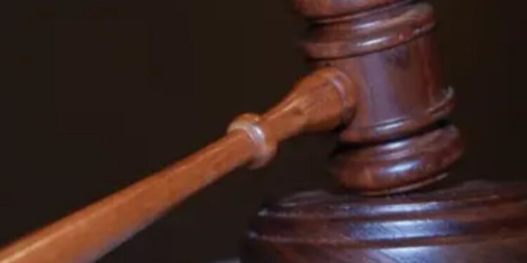 Juez dicta prisión a mujer que raptó recién nacida de Maternidad en Santiago
